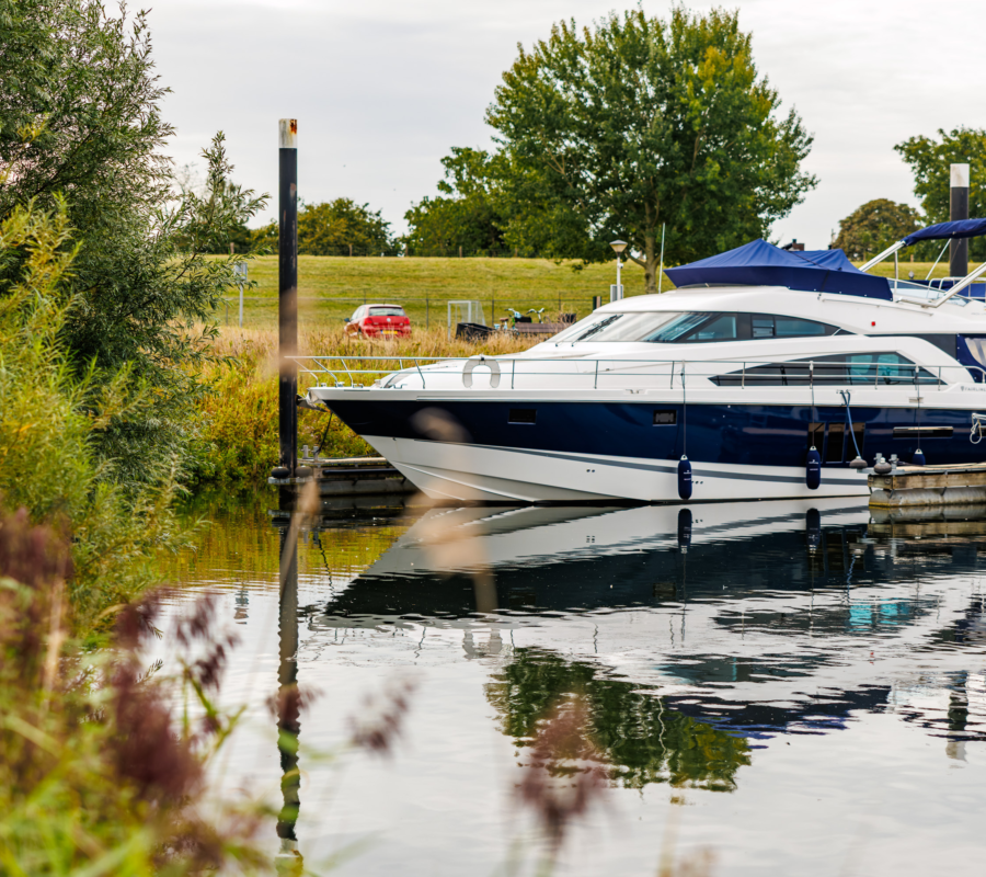 2708 094041 Martin Hols 6 I4 A4279 CR3